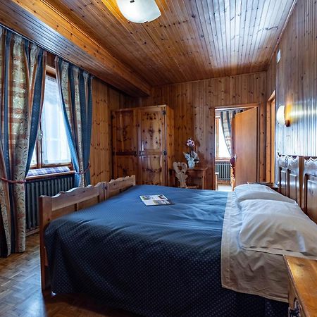 Hotel Le Campagnol Champoluc Bagian luar foto
