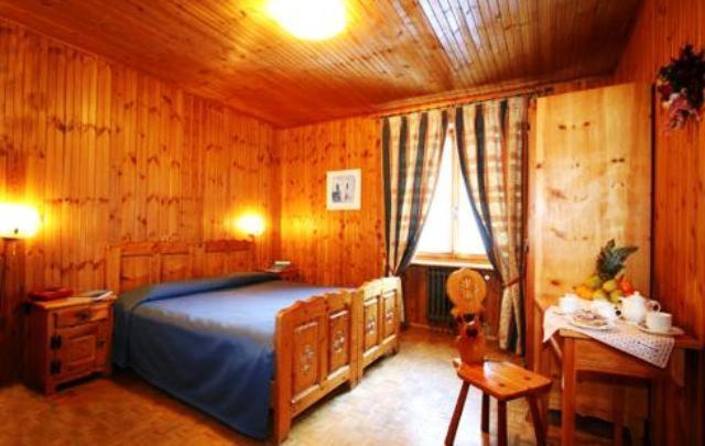 Hotel Le Campagnol Champoluc Bagian luar foto